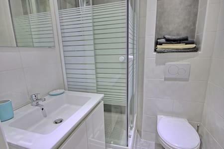 301-Studio Au Calme Entierement Renove Антіб Екстер'єр фото